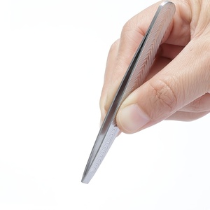 Pinzas de Cejas de Acero Inoxidable de Alta Precisión, Punta Puntiaguda Inclinada de 9.7cm, Estilo Moderno y Duradero para el Vello Facial - Product Image 2