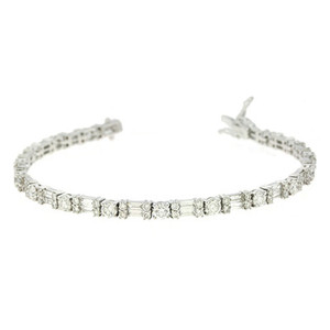 Bracelet tennis en or 18 carats avec diamants de laboratoire ronds et baguette - Product Image 2