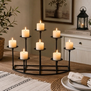 Elegante Candelabro Negro Mate de 8 Velas, Centro de Mesa de Metal Escalonado para Chimenea y Mesa de Comedor - Product Image 2