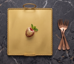 Plateau de service rectangulaire en métal pour table à manger, maison et cuisine, finition dorée de haute qualité - Product Image 5