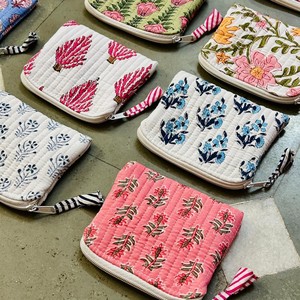 Handmade Floral Quilted Cotton Coin Purse With Zipper Closure <b>Mini</b> Size Wrist Strap Unisex Vintage Style - Product Image 4