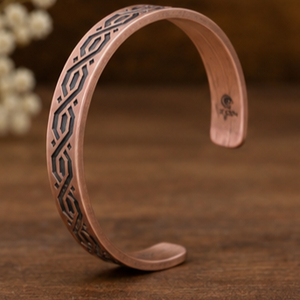 Premium Interlocking Link Engraved Open Cuff Copper Therapy Bracelet Exquisite Craftsmanship Fashion Jewelry - Product Image 3