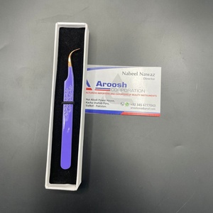 แหนบต่อขนตาปลายทองคำแบบมืออาชีพ รุ่น Black J Curve คุณภาพสูง ทนทาน ทำจากสแตนเลสสตีล ปลายเรียบ - Product Image 4