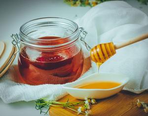 Experience the richness of pure Sidr Honey harvested from the sacred Sidr tree Rare and naturally powerful true <b>gift</b> from nature - Product Image 3