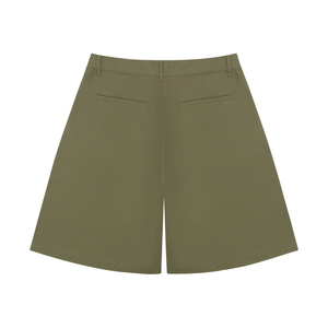 Shorts plissés homme en sergé 100 % coton, coupe large, style vacances, couleur olive, collection été 2026 - Product Image 5