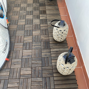 Dalles de terrasse en composite bois-plastique emboîtables Acacia, imperméables, ignifuges, surface lisse, antidérapantes, double verrouillage - Product Image 3