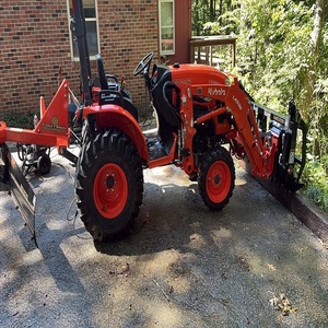 Tracteur Kubota LX2610 fiable offrant un fonctionnement fluide et des performances utilitaires robustes pour les travaux agricoles modernes - Product Image 5