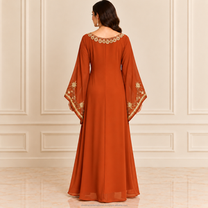 Exportateur indien de robes Abaya ethniques arabes de qualité supérieure pour femmes arabes, robe islamique à col en V, manches longues, en modal, avec travail artisanal - Product Image 1
