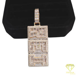 Colgante Rectangular de Moissanita con Bloques de Diamantes y Piedras Brillantes en Estilo Baguette, Diseño Geométrico en Capas - Product Image 6