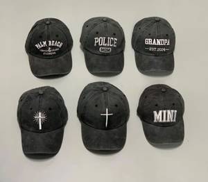 Gorras de Béisbol Bordadas Negras con Diseño de Letras Cruzadas, de Lona de Poliéster, Casuales, Ecológicas y Transpirables para Primavera, Verano y Otoño - Product Image 1