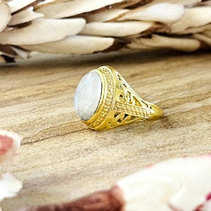 Anillo Boho de Piedra Lunar de Alta Calidad, Joyería Boho de Latón para Mujer, Chapado en Oro de 18k, Anillo Tribal Vintage para Venta al por Mayor/OEM/ODM - Product Image 3