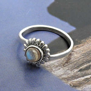 925 <b>Sterling</b> <b>Silver</b> <b>Ring</b> With Bezel <b>Set</b> Round Cut Labradorite Gemstone IGI Certified Handmade Bohemian Jewelry For Wear Daily - Product Image 4