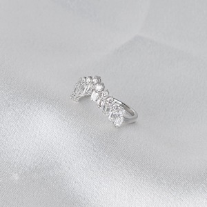 Bague en diamant de laboratoire Chevron en or blanc 14 carats, avec bande assortie incurvée en forme de V, style Art Déco, pavée à deux rangs, pour mariage ou promesse - Product Image 6