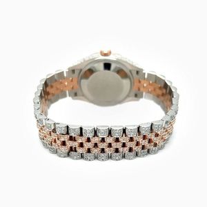 Splendide Montre Homme Diamantée Analogique à Quartz de Luxe avec Moissanite, Boîtier Argenté, Chiffres Romains, Verre Saphir, Mouvement ETA, Étanche - Product Image 5