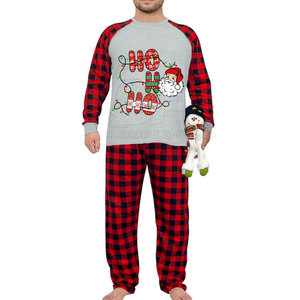 Conjunto de pijama navideño unisex con diseño acogedor y material ligero para la noche - Product Image 2
