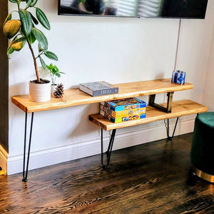 โต๊ะคอนโซลไม้เนื้อแข็งพร้อมชั้นวางของและขาเหล็กทรงแฮร์พิน โต๊ะทางเข้าสไตล์โมเดิร์นสำหรับบ้าน อพาร์ตเมนต์ และใช้งานเชิงพาณิชย์ - Product Image 1