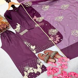 VASTRA COTTAGE Elegante Conjunto de Top con Lentejuelas y Pantalones Plazzo para Mujer, con Dupatta de Organza Suave Bordada y Borlas - Product Image 4