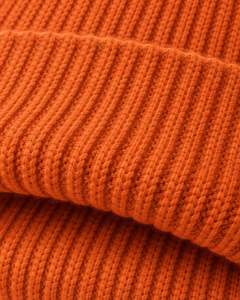 Gorro de Punto Acrílico Personalizado con Logo MR Bordado en Blanco, Color Naranja, Cálido para Invierno, Suave, Fabricante OEM, Unisex - Product Image 6