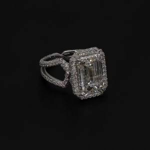 Anillo de Halo con Diamante de Corte Esmeralda Moissanite para Mujer, Plata 925 Original, Regalo Personalizado, Anillo de Diamantes con Banda Única - Product Image 6