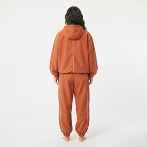 Conjunto Deportivo Personalizado de Chaqueta Cortavientos y Pantalones Deportivos para Mujer al por Mayor - Product Image 4