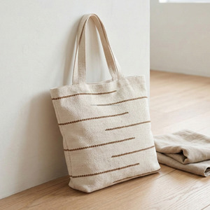 Bolsa de Mano Tejida a Mano Blanca con Rayas Negras de Algodón, Bolsa de Mano de Primera Calidad Ligera para Viajes de Verano, Bolsa para Ropa - Product Image 6