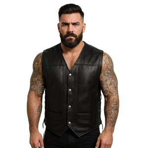 Gilet de motard en cuir véritable pour homme, coupe traditionnelle, conçu pour un confort au quotidien et un look moto intemporel et épuré. - Product Image 5