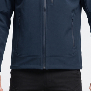 Veste de randonnée imperméable en gros, logo personnalisé, softshell à capuche unisexe, coupe-vent d'hiver pour homme, vente en gros - Product Image 4