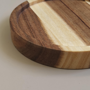 Juego de Posavasos Redondos y Cuadrados de Madera Natural Ecológica Hechos a Mano, de Pino, Bambú, Nogal y Acacia, con Soporte - Product Image 5
