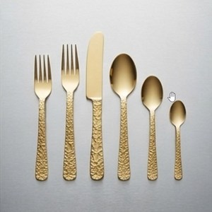 Elegante juego de cubiertos chapados en oro con mango texturizado, apto para lavavajillas, utensilios para boda, pieza decorativa para la mesa. - Product Image 1