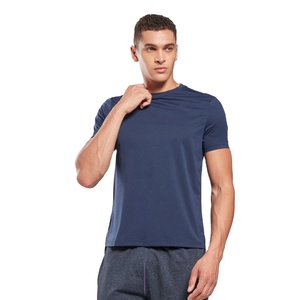 T-shirt homme de haute qualité OEM, t-shirt uni personnalisé, impression personnalisée, t-shirts décontractés en spandex, logo personnalisé, t-shirts homme - Product Image 1