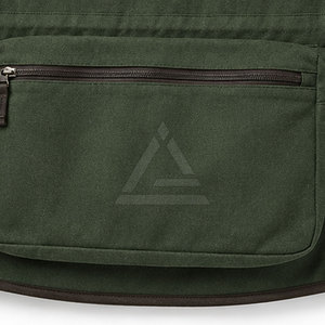 Gilet de chasse utilitaire pour hommes avec poches spacieuses, matériau durable, sangles latérales réglables et construction robuste pour l'extérieur - Product Image 6