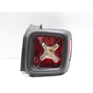 Conjunto de Luz Trasera Derecha Usada ORIGINAL para Renegade 2014-2018 51953119DX - Product Image 1
