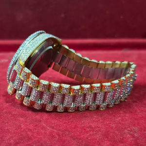 Reloj de Cuarzo para Hombre de Estilo Excepcional con Caja de Acero Inoxidable, Esfera de Cristal, Reloj Moissanite con Diamante Natural - Product Image 1