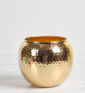 Vase de table en cuivre martelé fait main, pot à fleurs rond en métal doré pour la décoration de la maison et des hôtels - Product Image 1