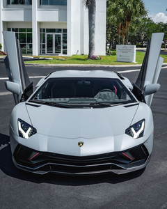 LAMBORGHINI AVENTADOR LP 780-4 ULTIMAE Usado, Año 2022 - Product Image 1