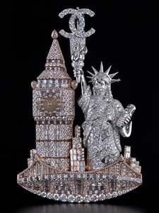 Colgante de moissanita con micro pavé de diamantes, diseño de la Estatua de la Libertad y el Big Ben, con dije de oro macizo, regalo unisex - Product Image 1