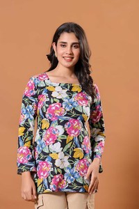 Haut Kurta Femme Twin Feet Blanc à Imprimé Floral Numérique en Coton Séchage Rapide Coupe Droite Décontractée Toutes Saisons Inde - Product Image 4