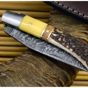 Couteau pliant en acier Damas, lame à pointe tombante, manche en bois de cerf, couteau de chasse - Product Image 1