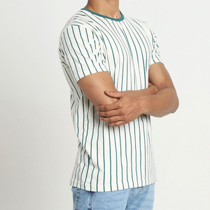 T-shirt pour homme en sublimation, design personnalisé, qualité supérieure, fabriqué au Pakistan - Product Image 2