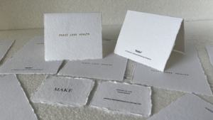 Bouteilles en cuivre sur mesure avec martelé et lisse double texture sur la même bouteille idéal pour la revente par holistique - Product Image 4