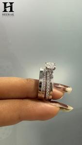 Anillo de compromiso solitario de lujo con diamante cultivado en laboratorio de corte redondo y anillo de boda a juego, venta al por mayor - Product Image 6