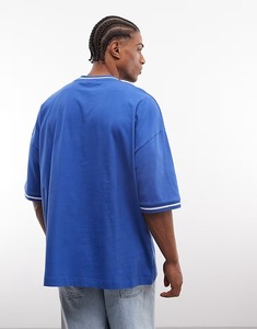 Camiseta de algodón de manga corta con cuello redondo para hombre, azul, de corte holgado, informal, de punto jersey, con estampado frontal y ribete en contraste. - Product Image 3