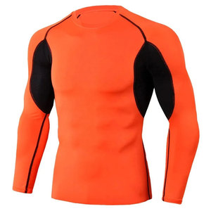 Chemises de compression conçues pour l'entraînement et le sport, avec des matériaux extensibles et un tissu respirant pour les activités quotidiennes - Product Image 1