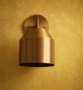 Aplique de Pared Art Deco de Latón Hecho a Mano |   Lámpara de Pared de Diseño Vintage para Oficina en Casa |   Listo para Diwali |   Origen de Uttarakhand - Product Image 2