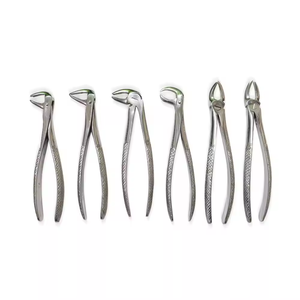 Kit d'instruments chirurgicaux dentaires de classe I de qualité supérieure CUSTOM, forceps d'extraction manuels, certifié CE, acier, garantie 5 ans - Product Image 1