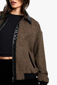 Blouson Bomber Femme Tendance à Col en Similicuir Motif Chevrons avec Logo Personnalisé – Veste d'Automne Zippée - Product Image 3