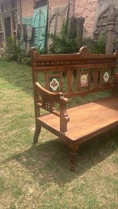 Banc de jardin en bois massif de style moderne, chaise de décoration durable pour l'extérieur, mobilier de maison, prix promotionnel disponible en centre commercial - Product Image 4