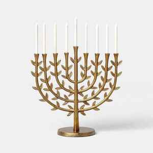 Menorah de primera calidad con acabado plateado para el hogar, villas, iluminación de mesa, uso decorativo, portavelas de Hanukkah. - Product Image 4