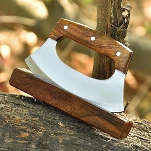 Hacha para Pizza Industrial Hecha a Mano por Pasha Enterprises, Acero con Alto Contenido de Carbono, Mango Curvo de Madera Natural, Cuchillo Profesional para Cortar Pizza - Product Image 3