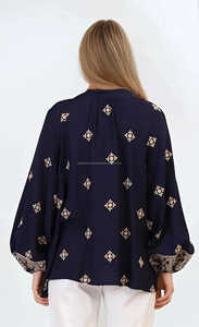 เสื้อโบฮีเมียนปักลายเรขาคณิตดอกไม้สีดำดีไซน์ใหม่เสื้อสไตล์ยูเครนผ้าคอตตอนแท้ - Product Image 2